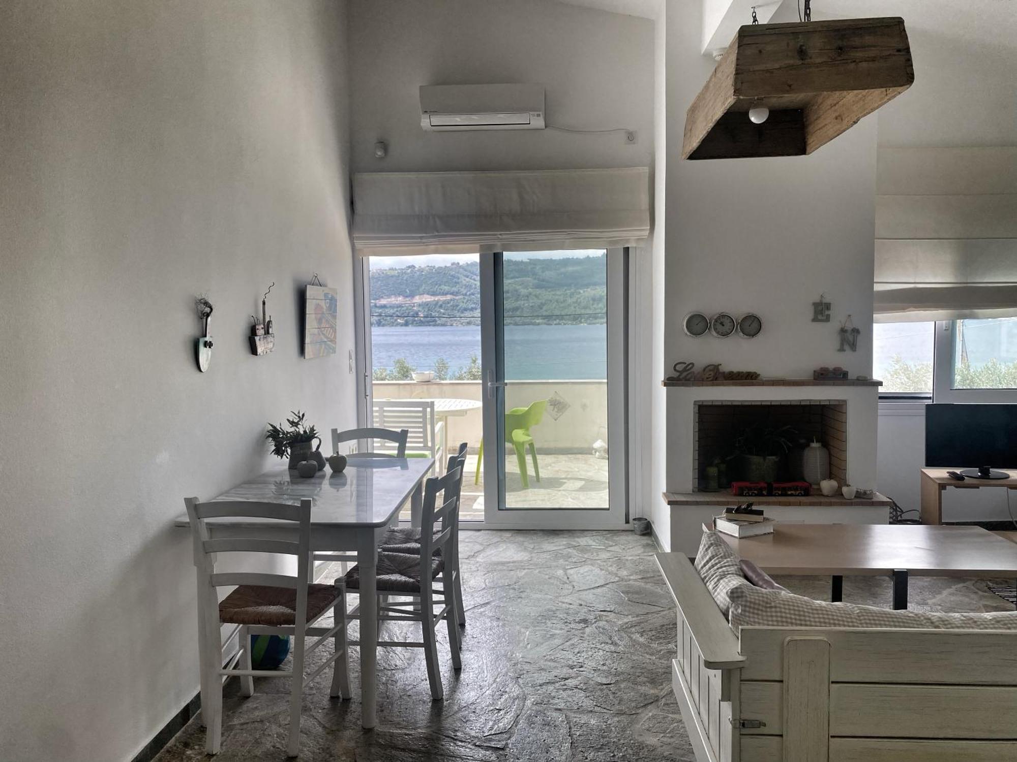 Rododafni Loft Apartment